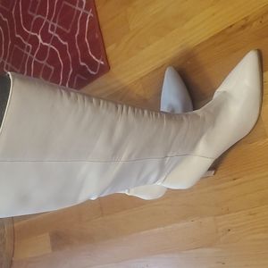 Bandolino Cream Leather boots, size 10